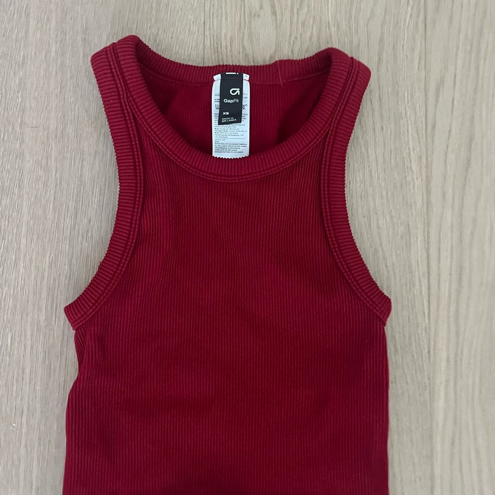 GAP Red Ribbed Tank Top - Picture 4 of 5